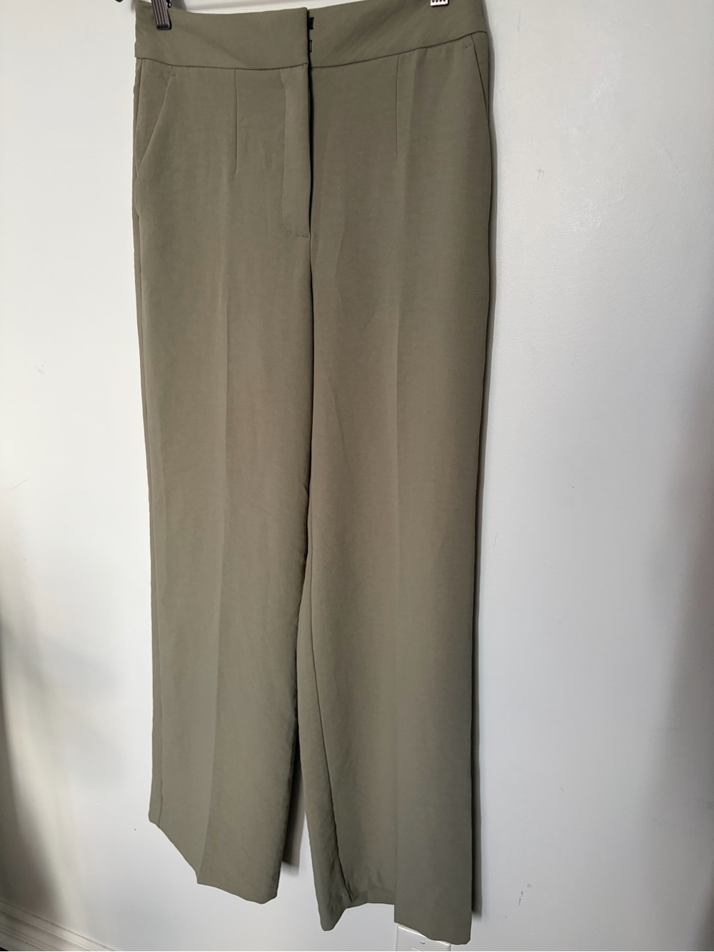 NWT Dynamite Yasmin Airflow Straight Leg Pants - Size 4 - Picture 5 of 9